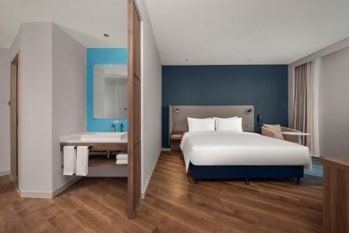 holiday inn express nantong north gateway an ihg hotel
