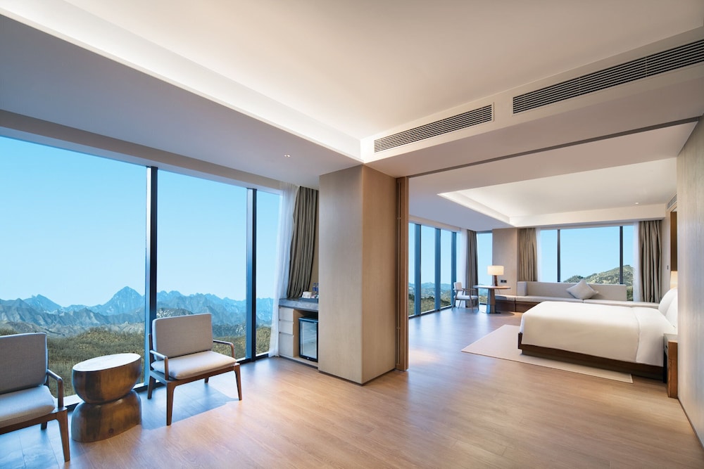 crowne plaza zunhua hot spring town an ihg hotel