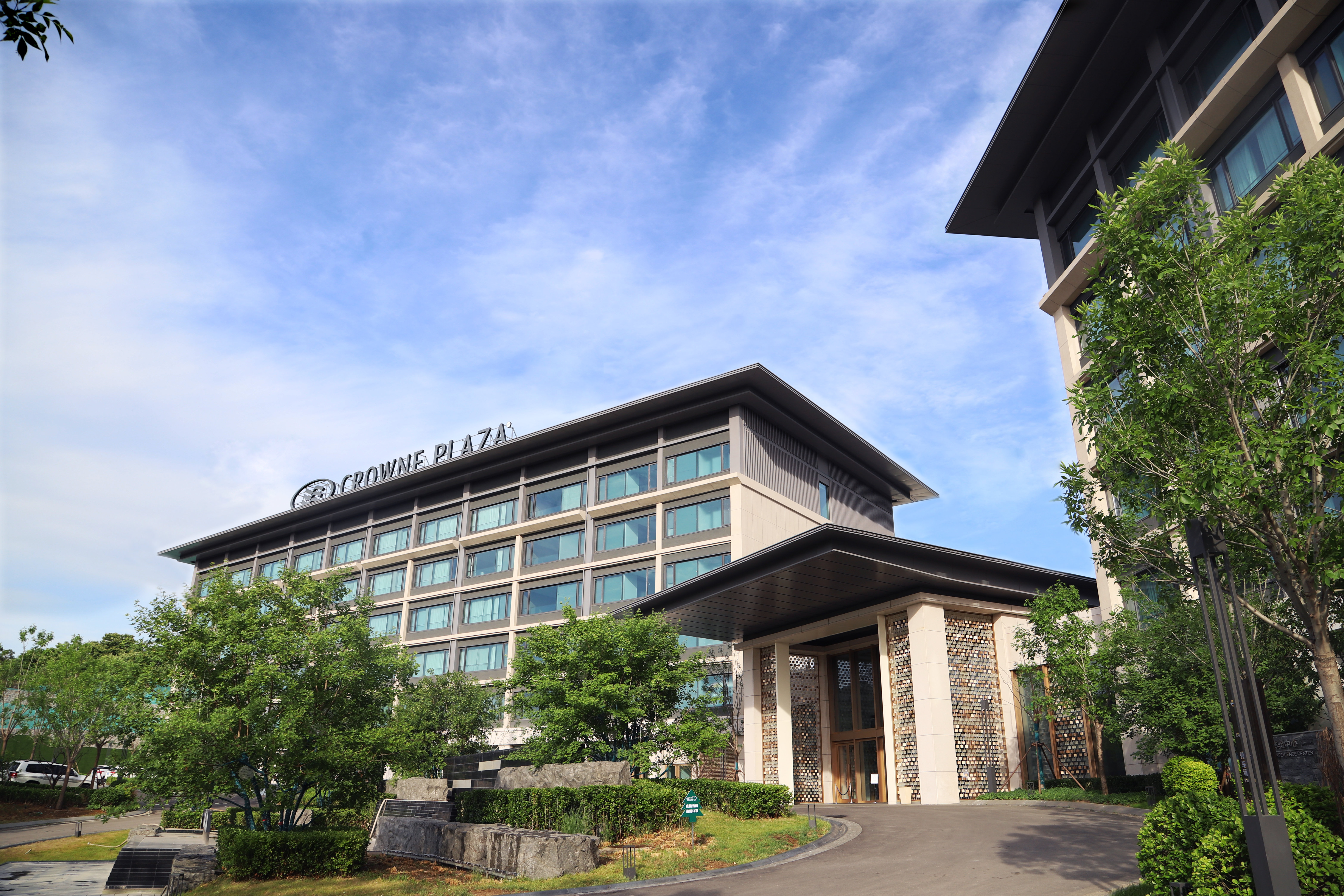 crowne plaza zunhua hot spring town an ihg hotel