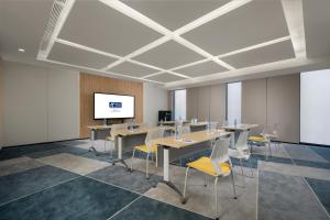 holiday inn express nanchang riverside an ihg hotel