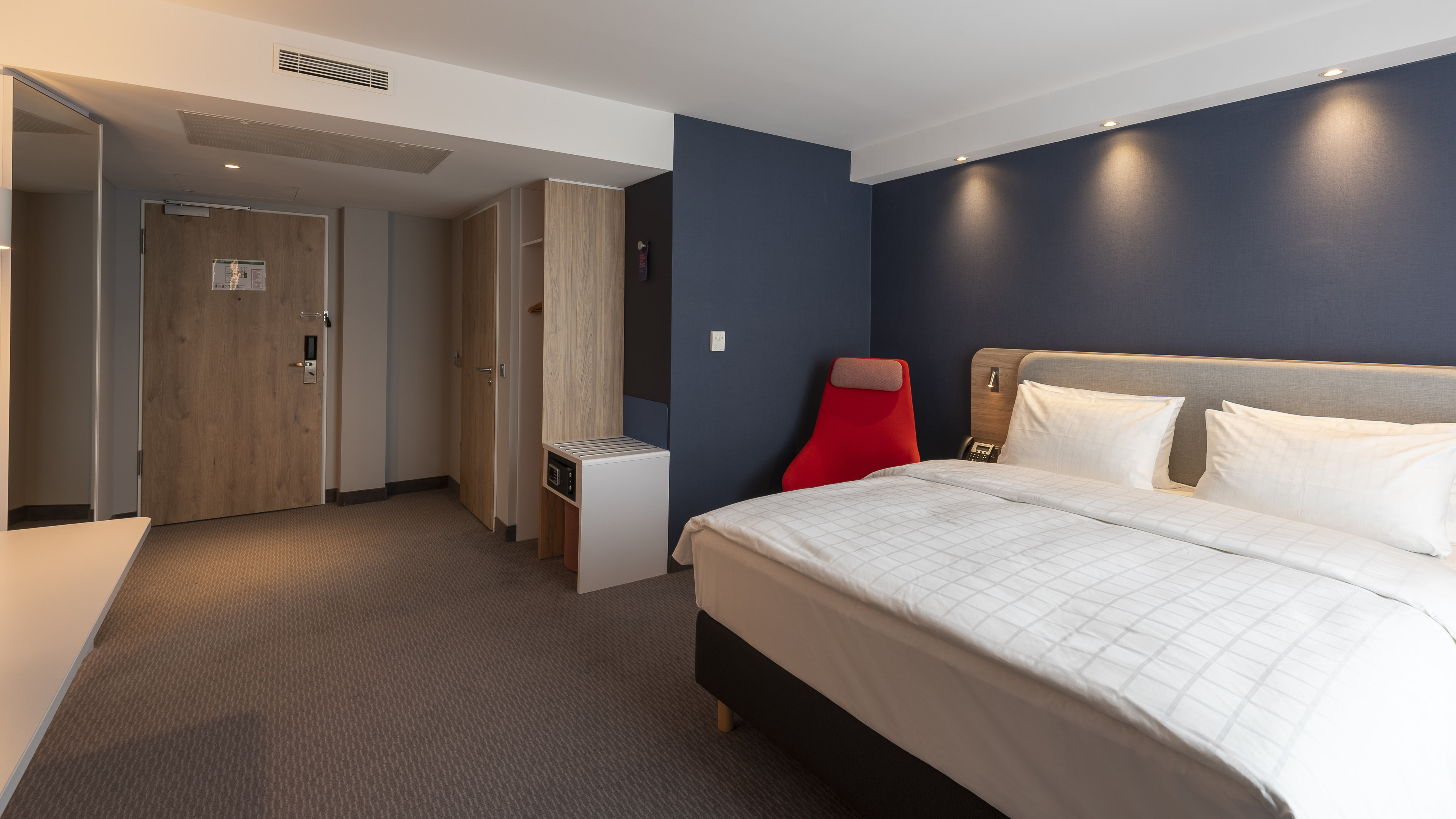 holiday inn express krefeld dusseldorf an ihg hotel