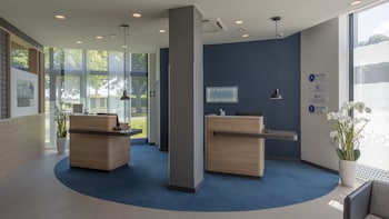 holiday inn express krefeld dusseldorf an ihg hotel