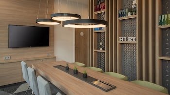 holiday inn express krefeld dusseldorf an ihg hotel