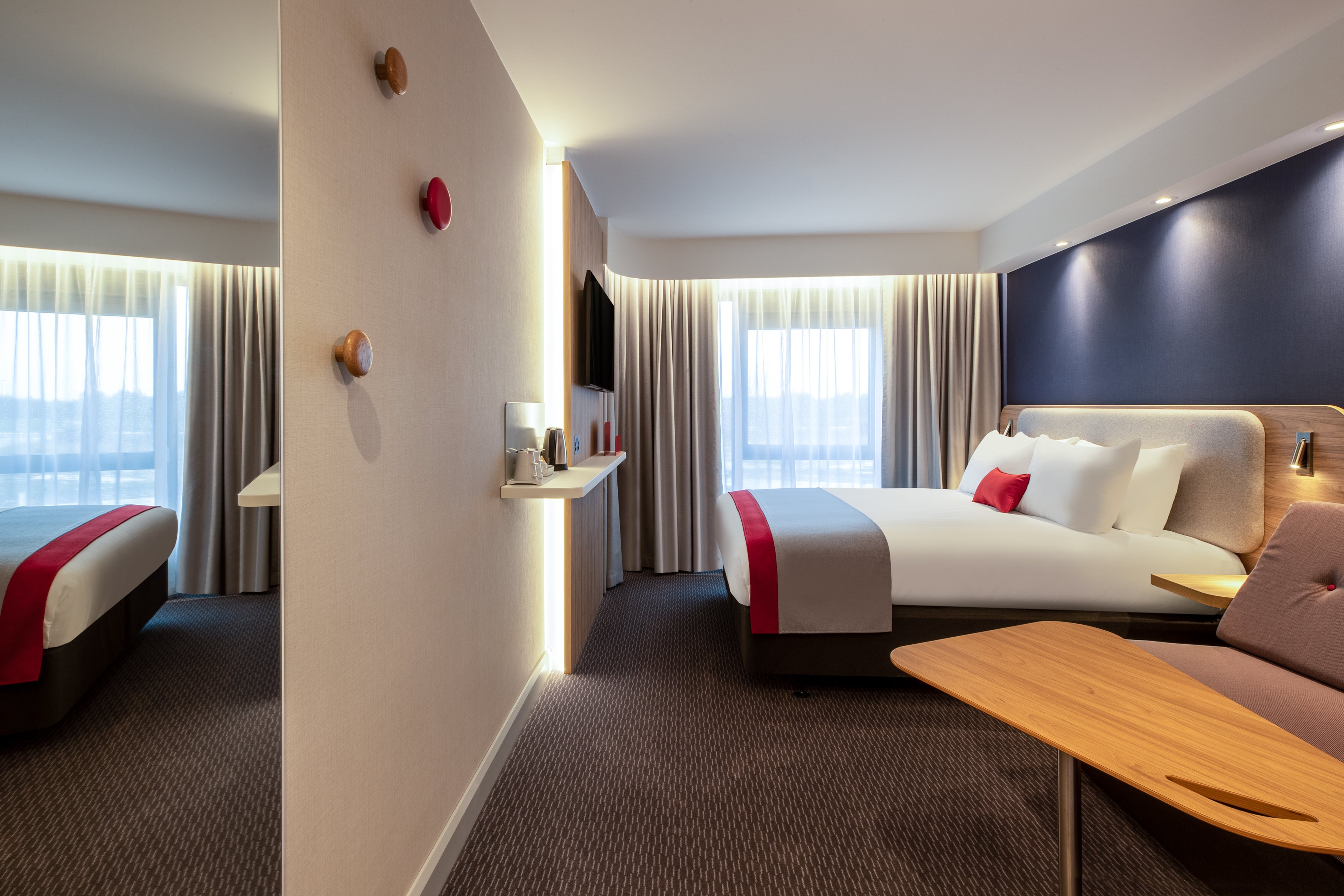 holiday inn express cambridge west cambourne an ihg hotel
