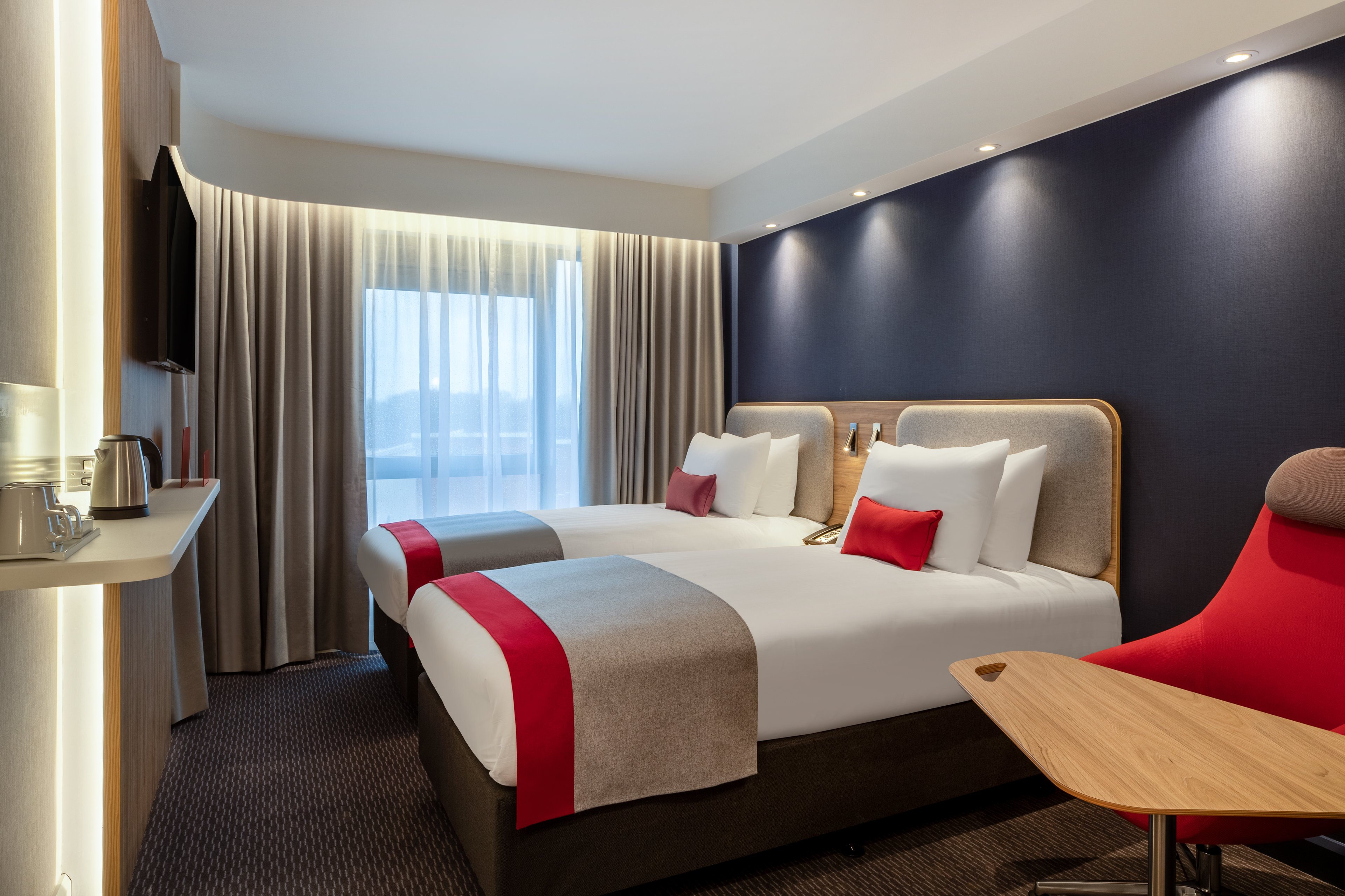holiday inn express cambridge west cambourne an ihg hotel