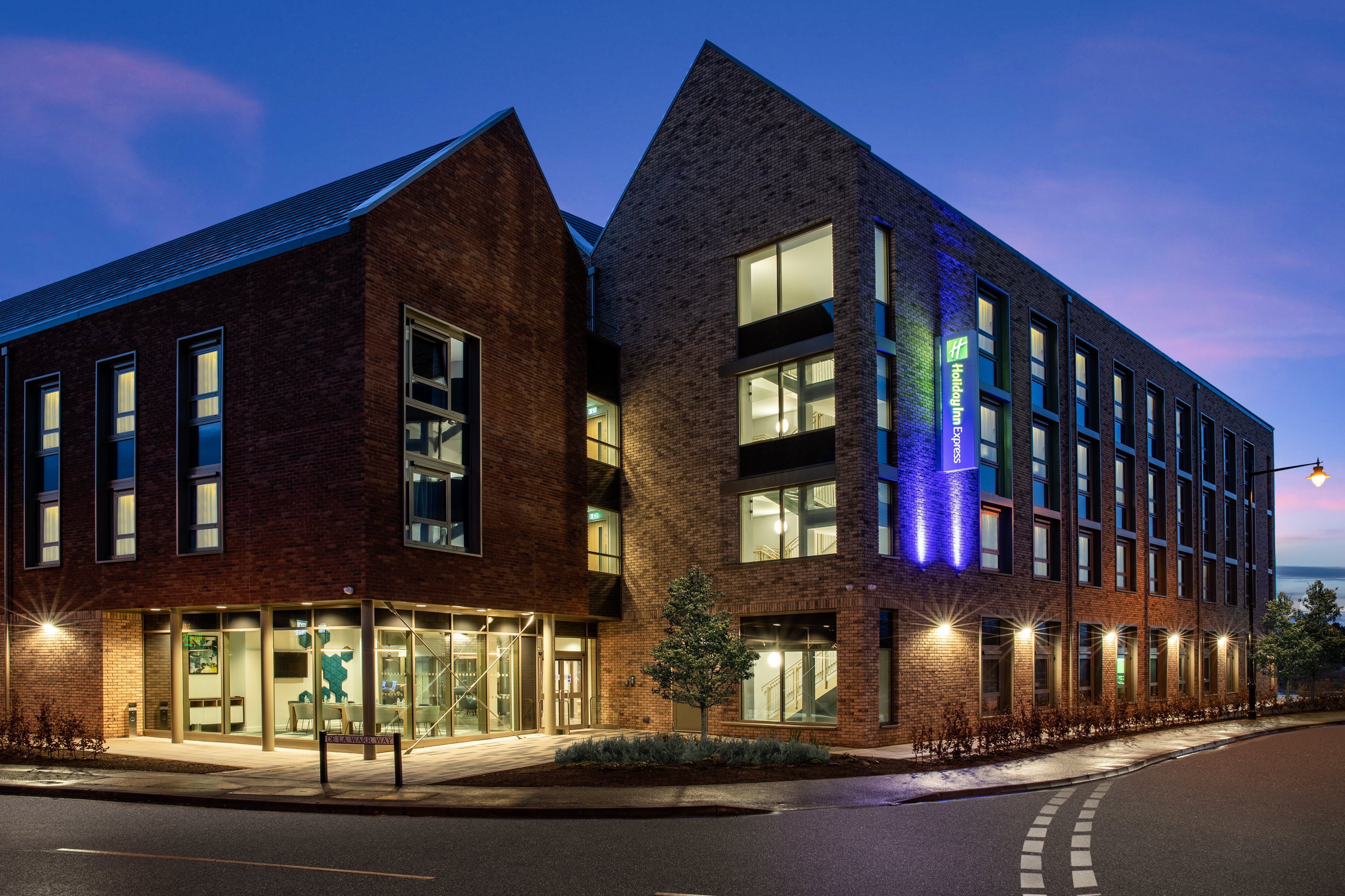 holiday inn express cambridge west cambourne an ihg hotel