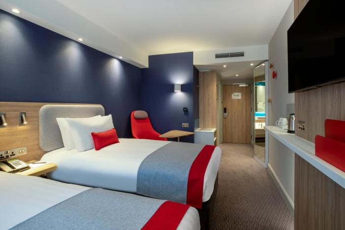 holiday inn express cambridge west cambourne an ihg hotel
