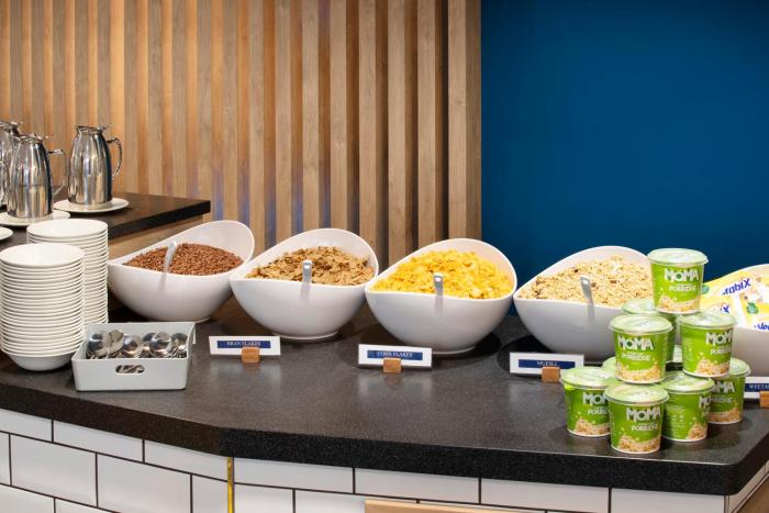 holiday inn express cambridge west cambourne an ihg hotel