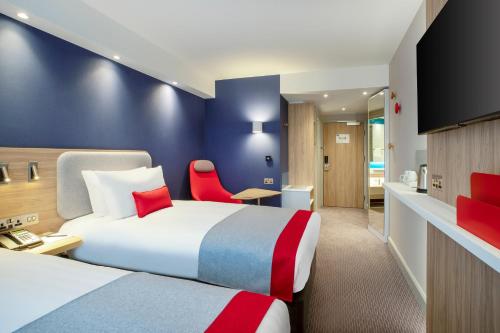 holiday inn express cambridge west cambourne an ihg hotel