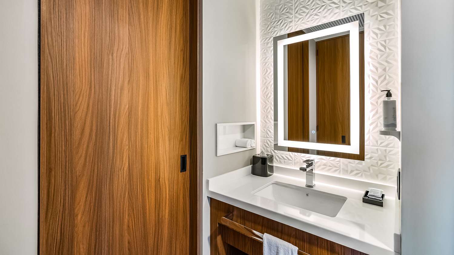 hampton inn by hilton nuevo vallarta