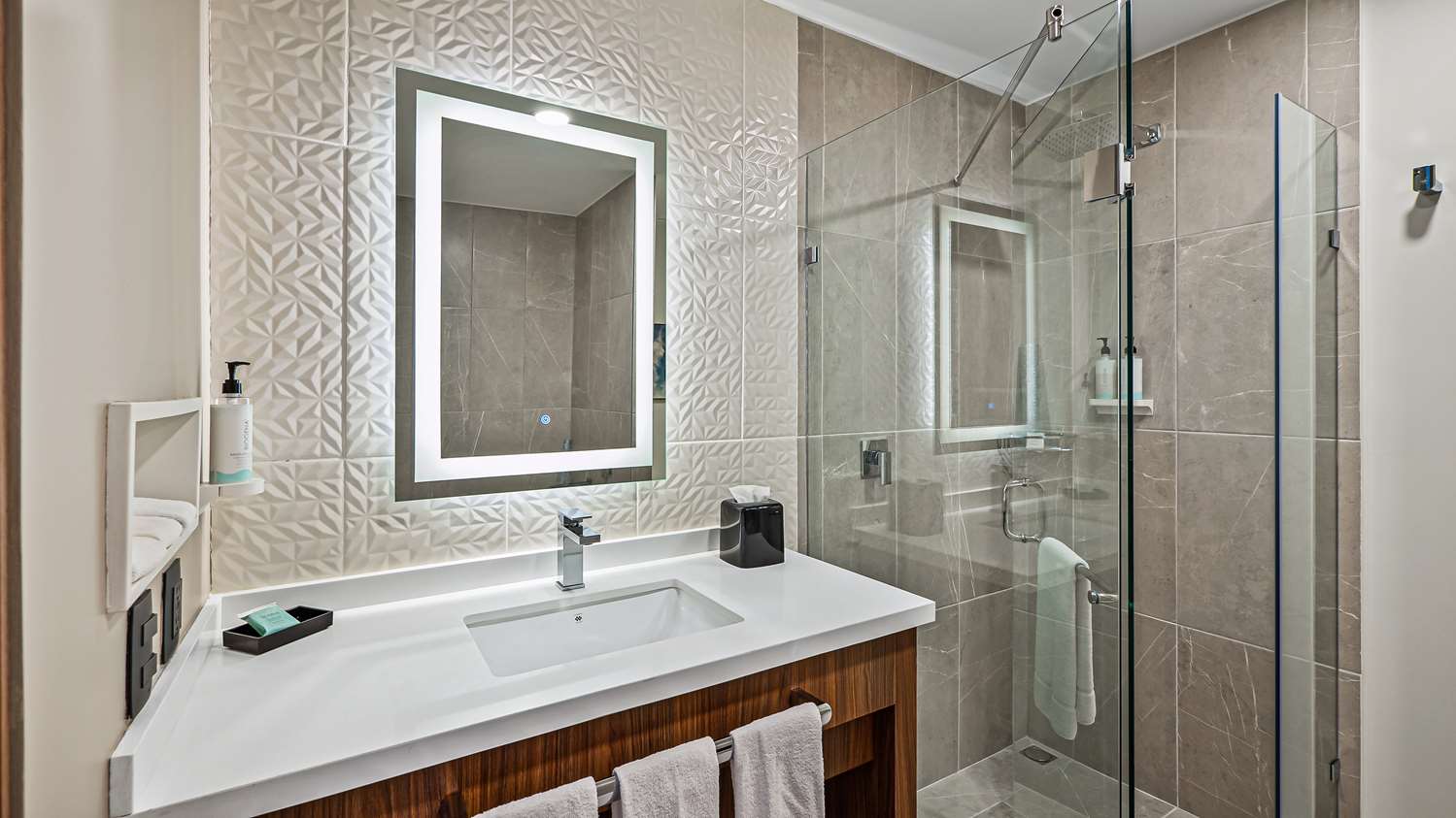 hampton inn by hilton nuevo vallarta