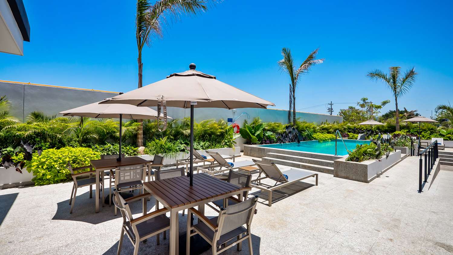 hampton inn by hilton nuevo vallarta