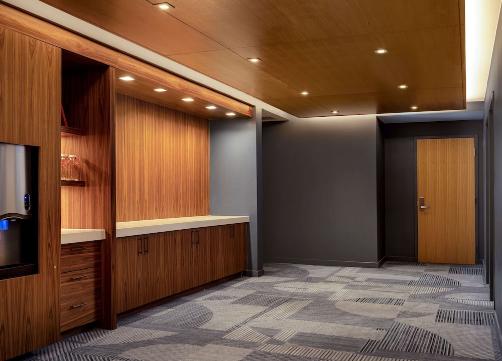 canopy by hilton new orleans downtown