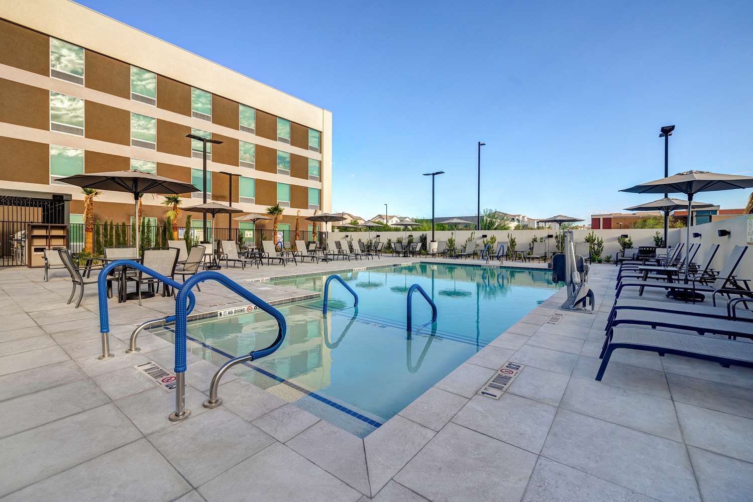 home2 suites by hilton las vegas northwest