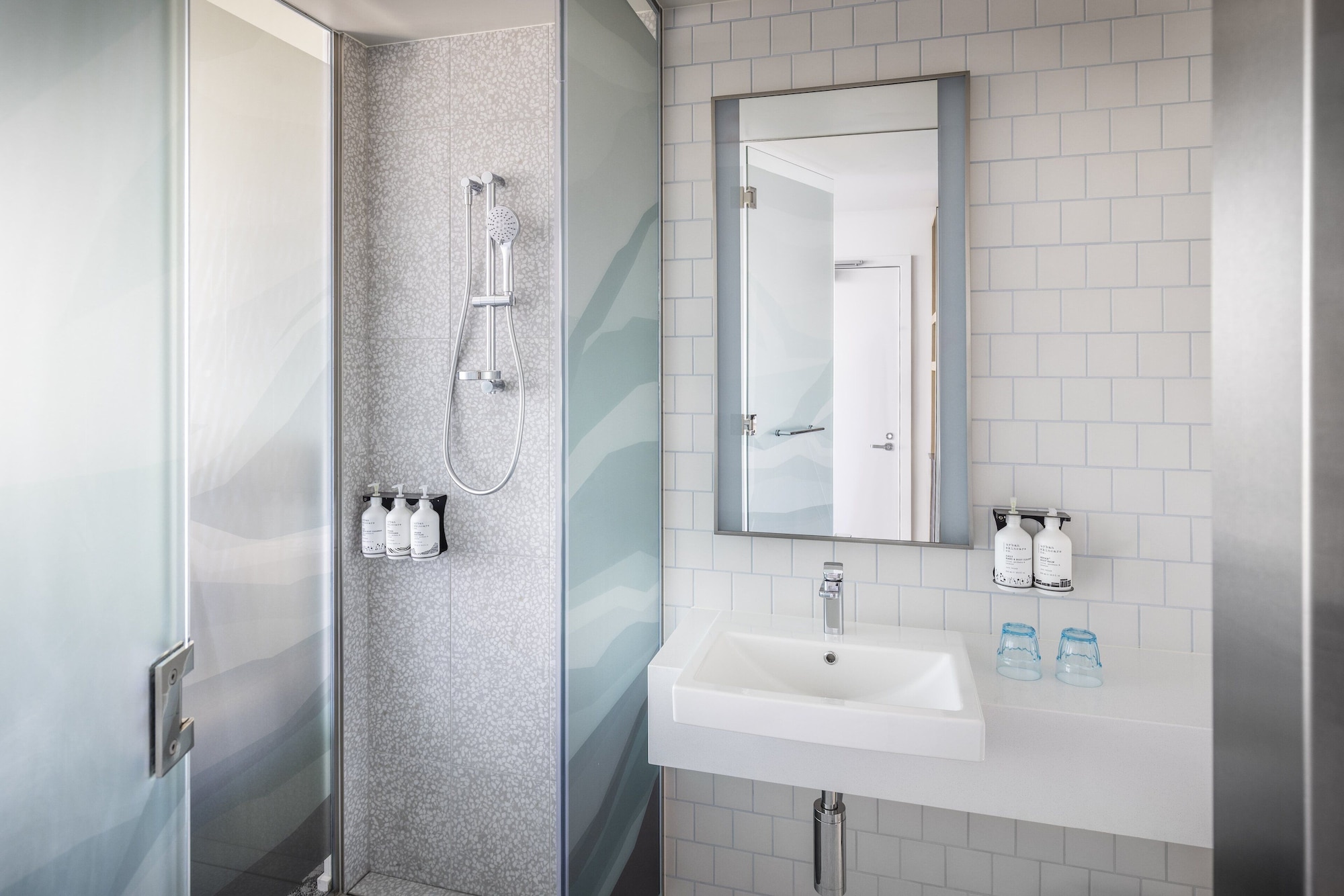 holiday inn express auckland city centre an ihg hotel