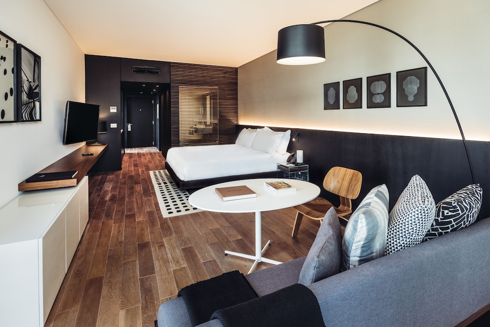 sls buenos aires puerto madero