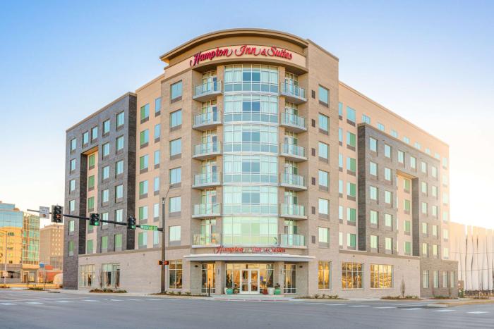 hampton inn and suites huntsville downtown