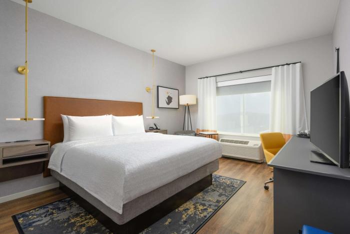 hampton inn and suites huntsville downtown