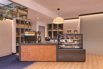 travelodge hotel hurstville sydney