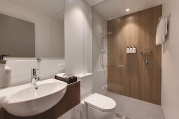 travelodge hotel hurstville sydney