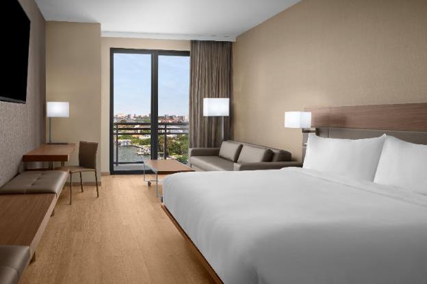 ac hotel clearwater beach