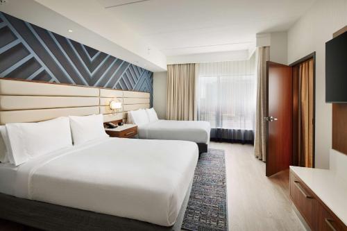 embassy suites by hilton atlanta airport north