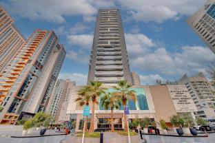 royal regency suites