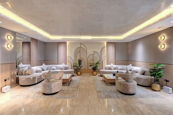 royal regency suites