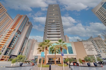 royal regency suites