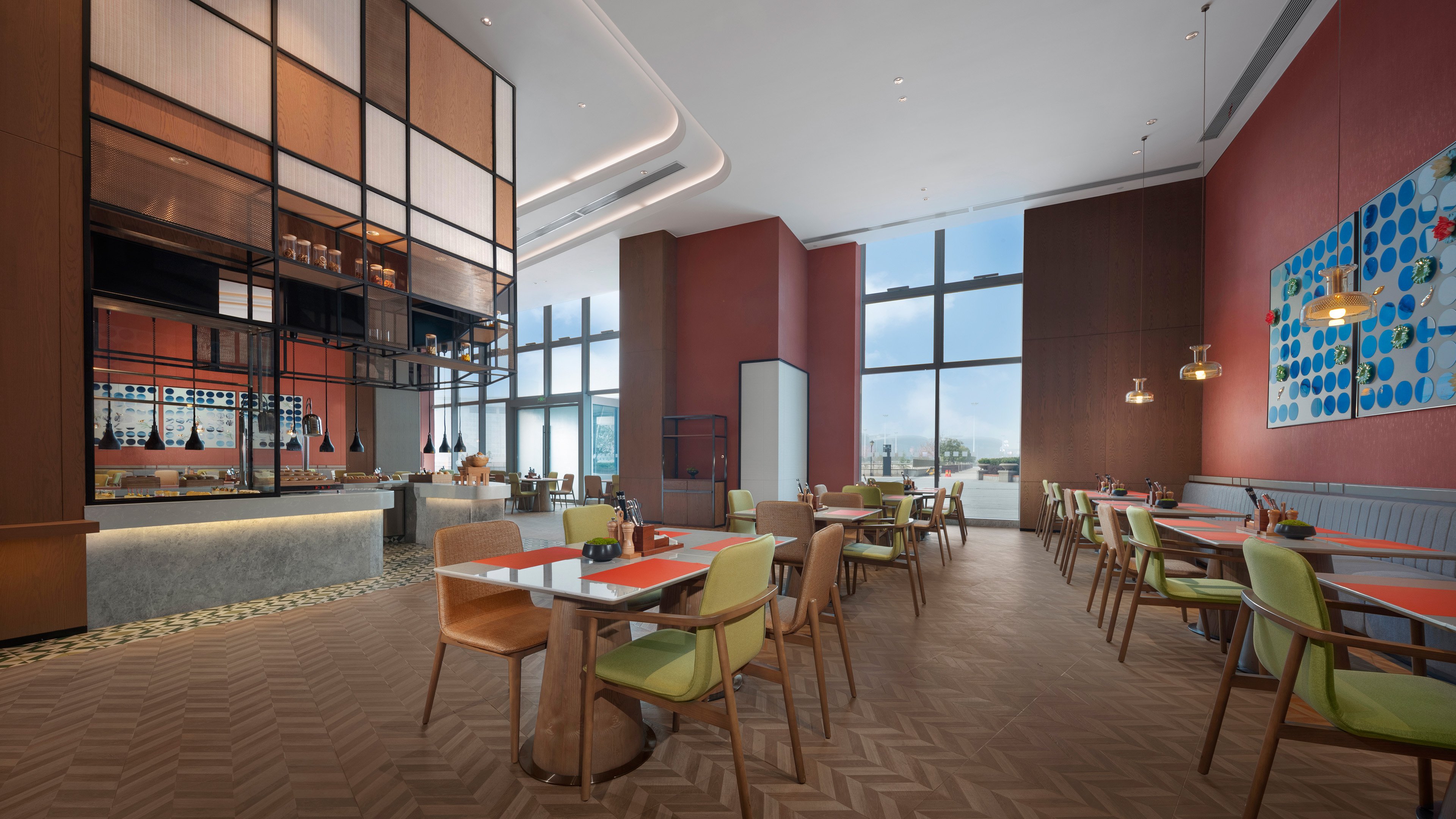 holiday inn and suites wuhan international expo