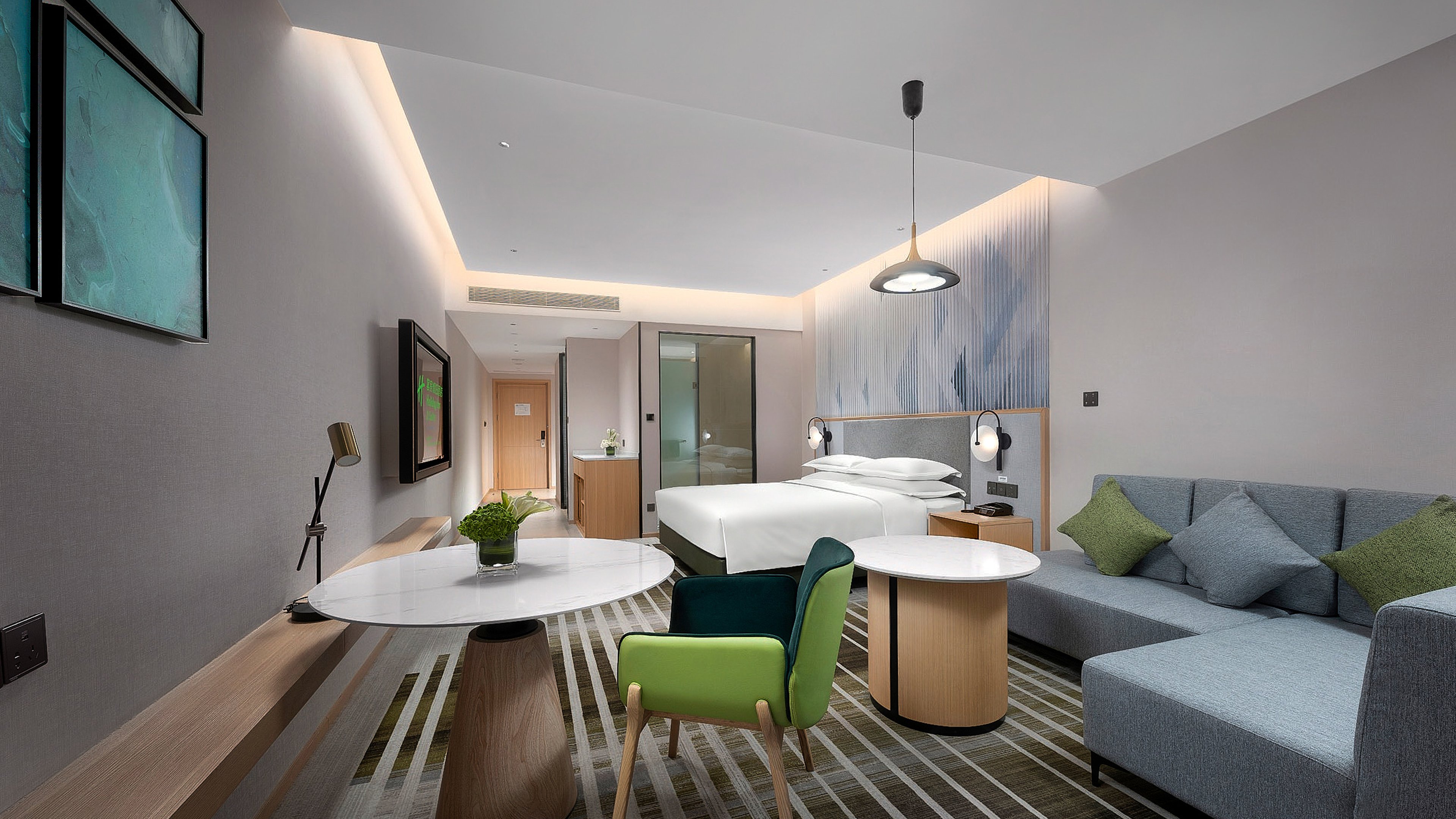 holiday inn and suites wuhan international expo