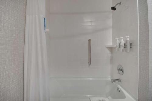 hampton inn and suites ontario rancho cucamonga