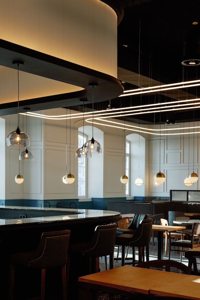 the editory riverside santa apolonia