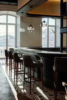 the editory riverside santa apolonia