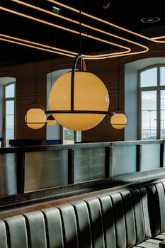 the editory riverside santa apolonia