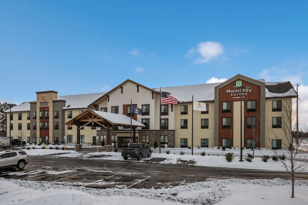 comfort inn and suites