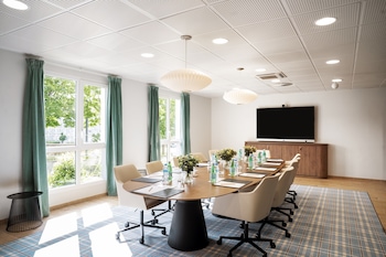 Residhome Chartres,,3 star