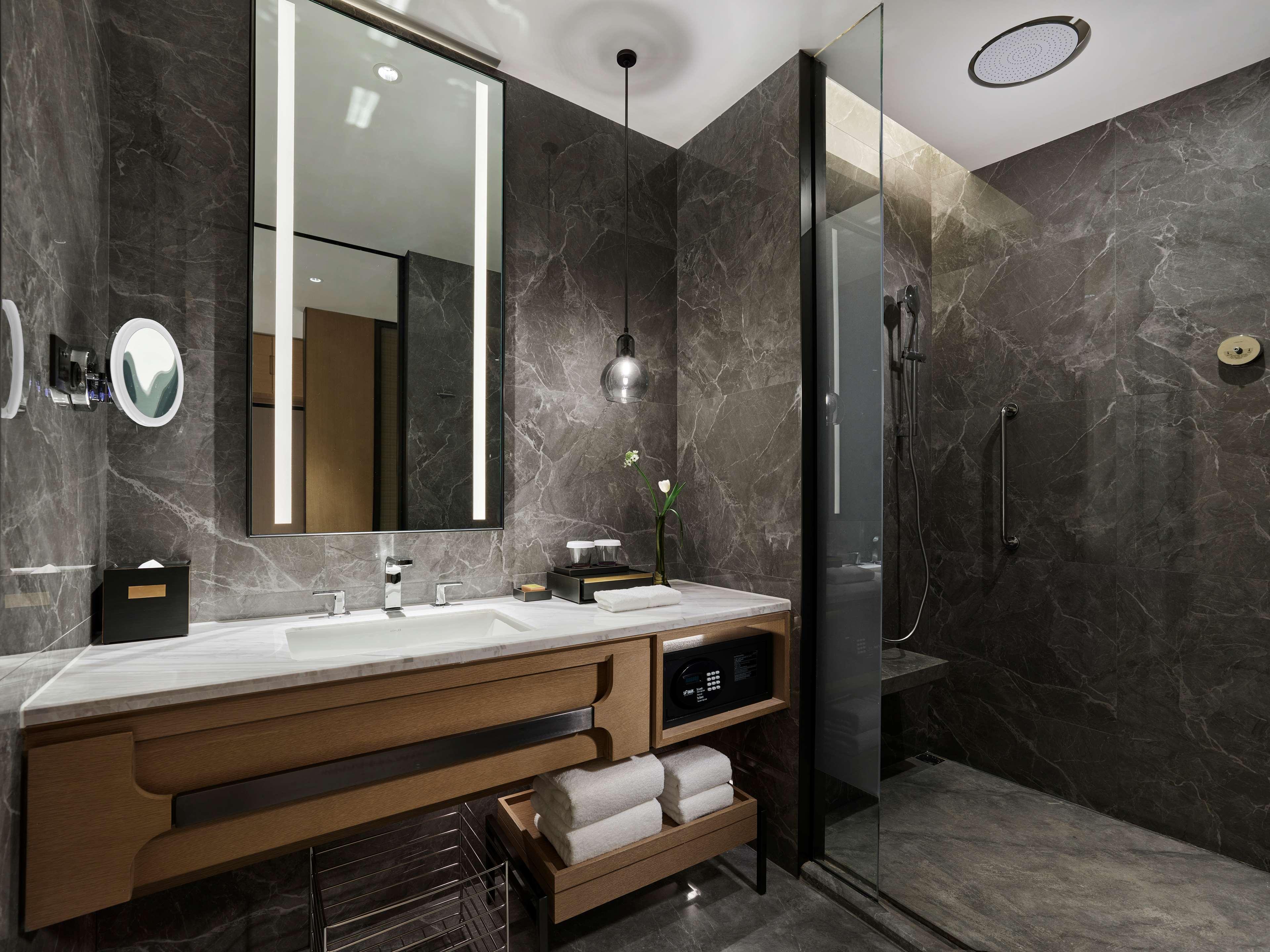 doubletree by hilton chengdu riverside