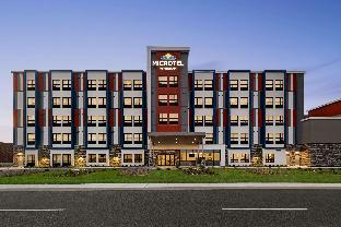 microtel inn and suites montreal airport dorval qc