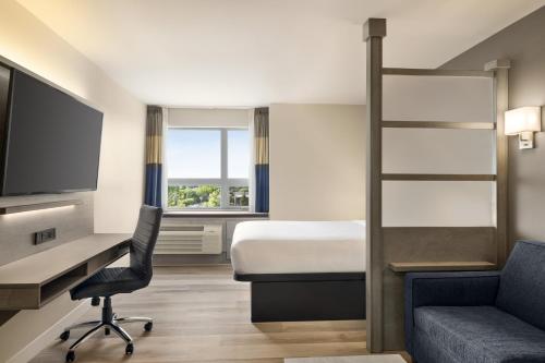 microtel inn and suites montreal airport dorval qc