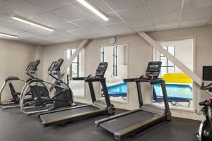 microtel inn and suites montreal airport dorval qc