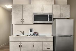 microtel inn and suites montreal airport dorval qc