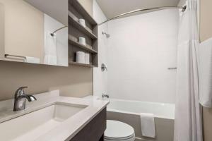 microtel inn and suites montreal airport dorval qc