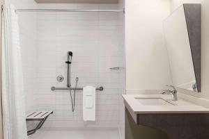 microtel inn and suites montreal airport dorval qc