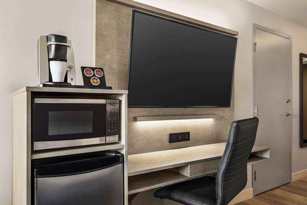 microtel inn and suites montreal airport dorval qc