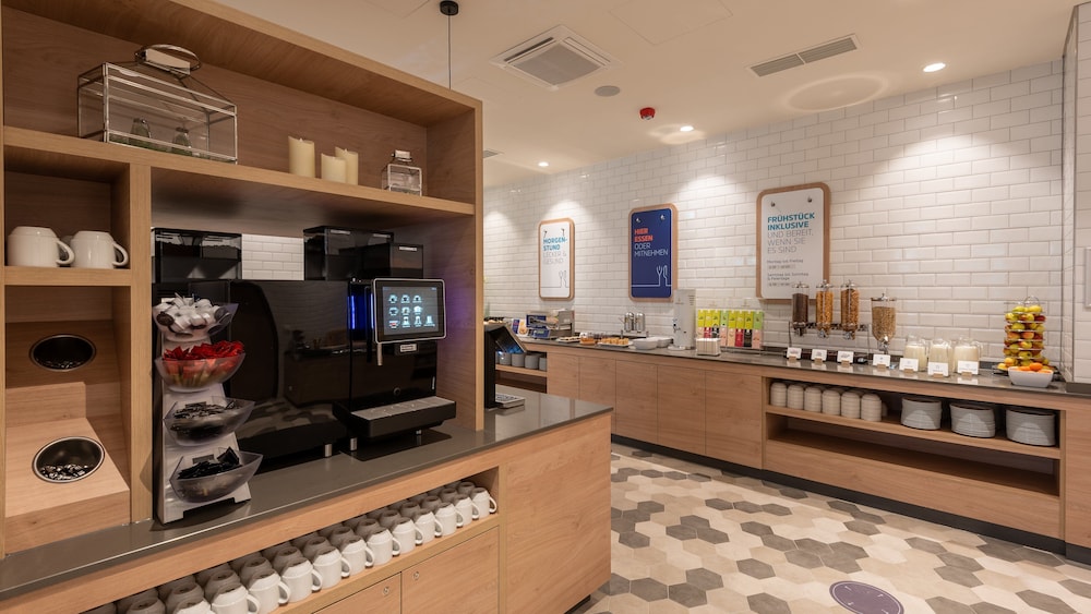 holiday inn express munich north an ihg hotel