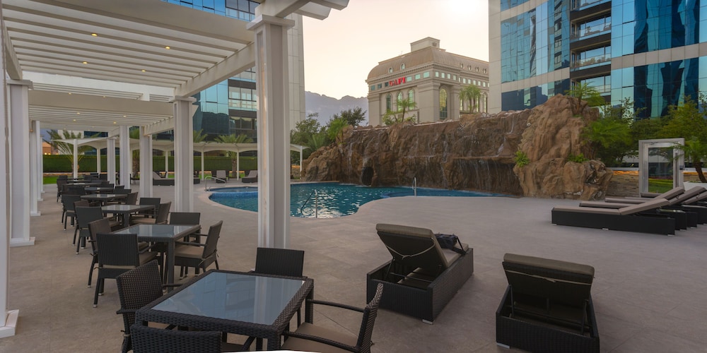safi royal luxury metropolitan