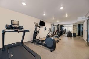 Woodspring Suites Phoenix-Deer Valley,,2 star