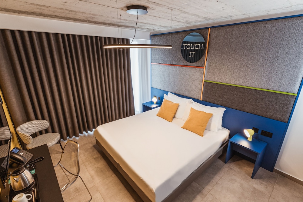 ikyk hotel ik collection