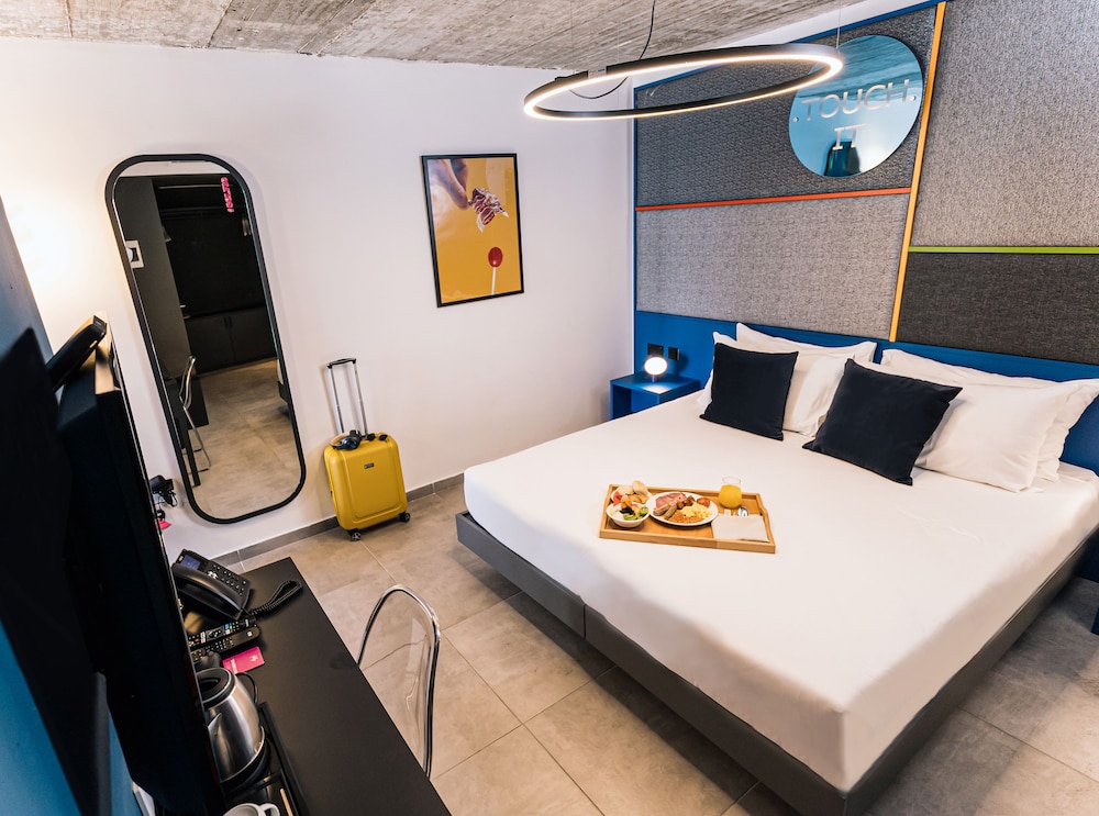 ikyk hotel ik collection